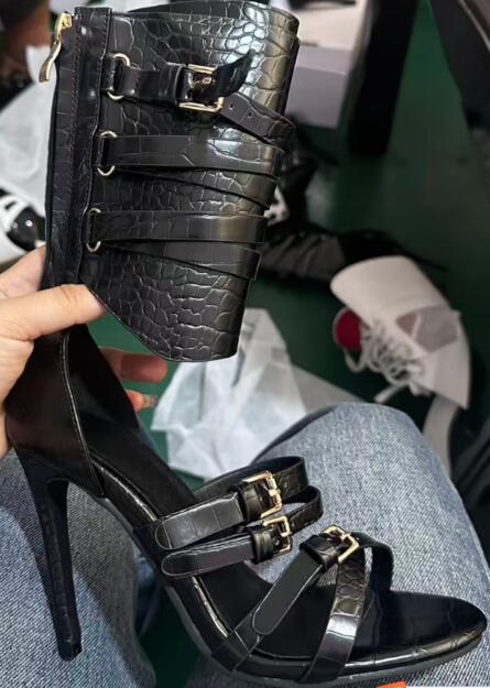 Seksi Siyah Deri Açık Burun Ça - Sandal Strappy Heeled incelemesi ve fiyatı